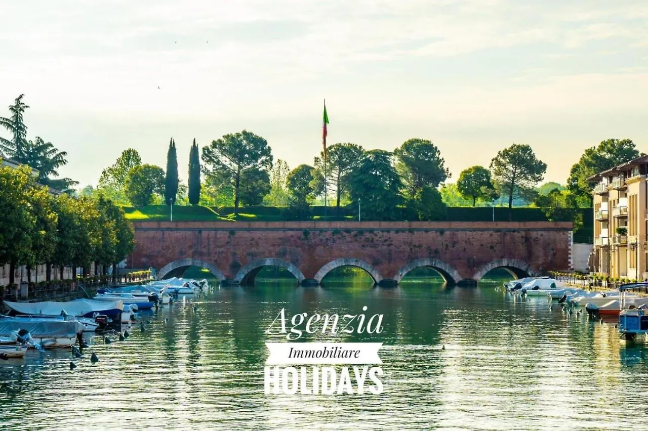 Lugana Family Apartment Peschiera del Garda Italië